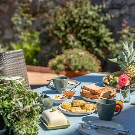 Litinakis Sea View & Litinakis Garden View 700 Meters Away Agia Marina