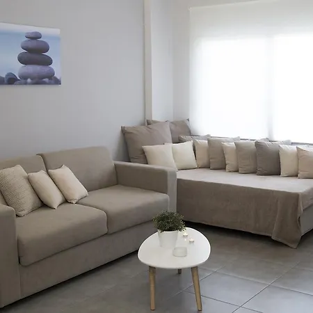 Litinakis Sea View & Litinakis Garden View 700 Meters Away Agia Marina